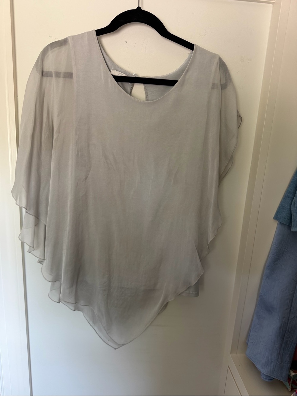 Baci Gray Chiffon Layered Cap Sleeve Top
